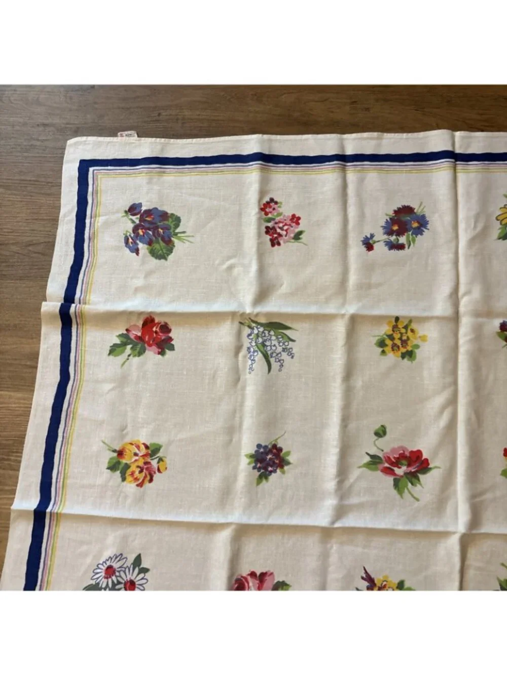 Vintage Pride Of Flanders Floral Linen Tablecloth 52 X 52